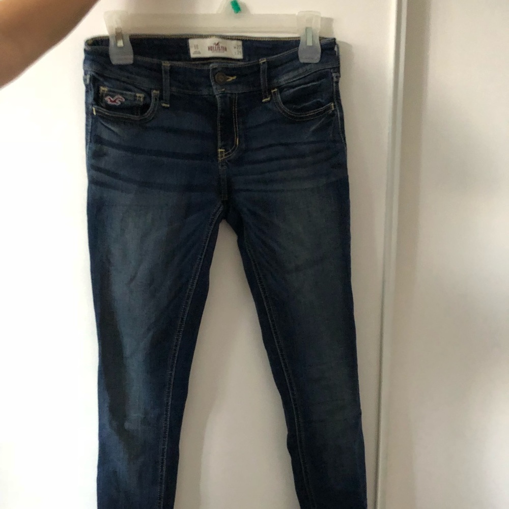 Hollister medium wash jeans
